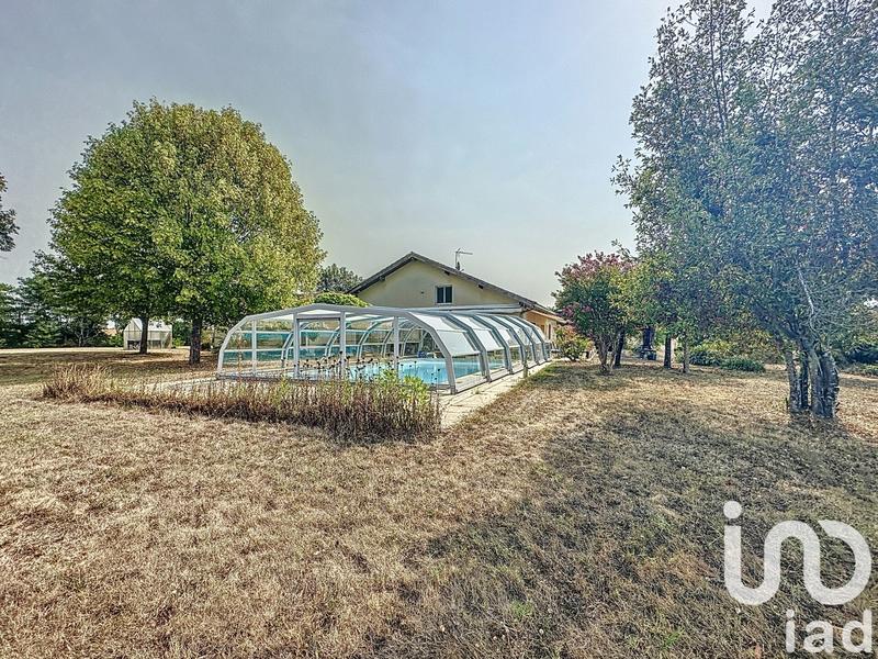 Maison - 232 m² - 7 pièces