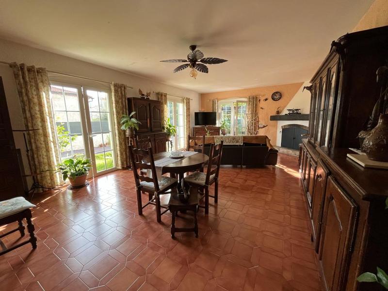 Maison - 157 m² - 4 pièces