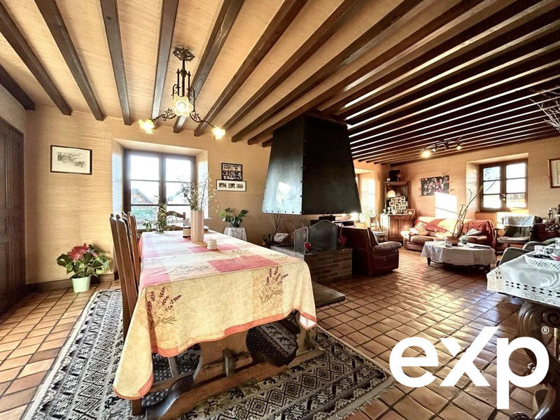 Maison - 204 m² - 6 pièces