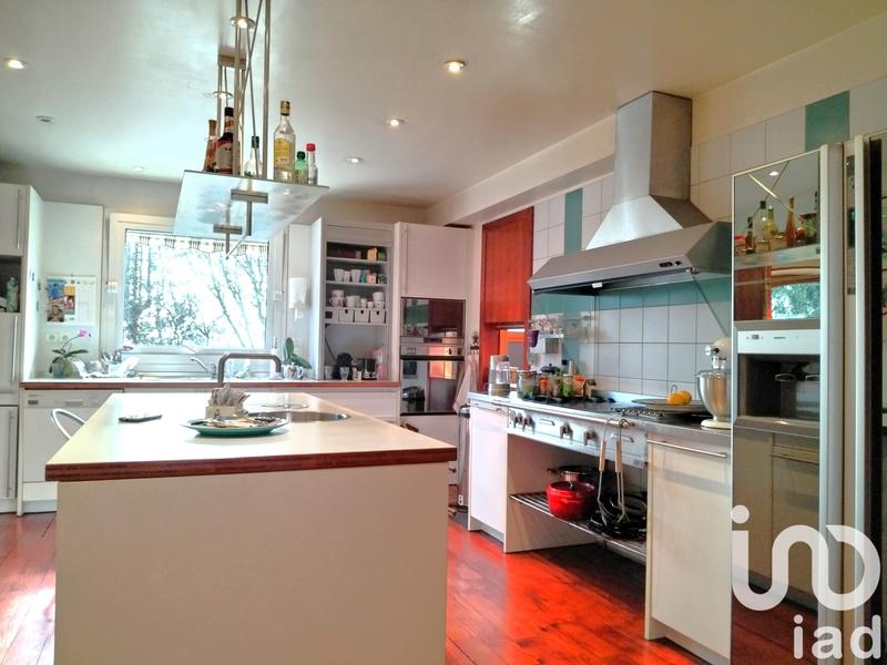 Maison de maîtres - 262 m² - 9 pièces