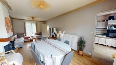 Maison - 104 m² - 5 pièces