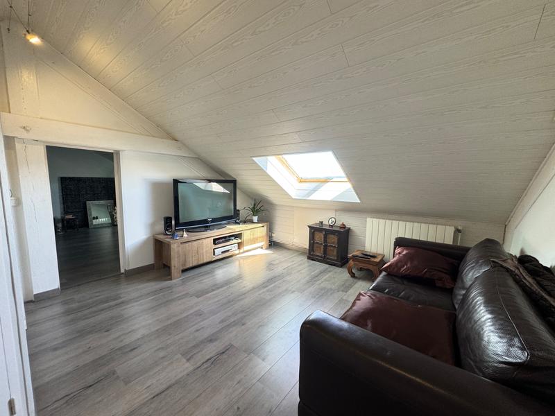 Maison - 145 m² - 6 pièces