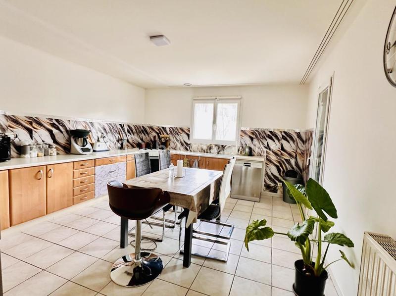 Maison traditionnelle - 140 m² - 5 pièces