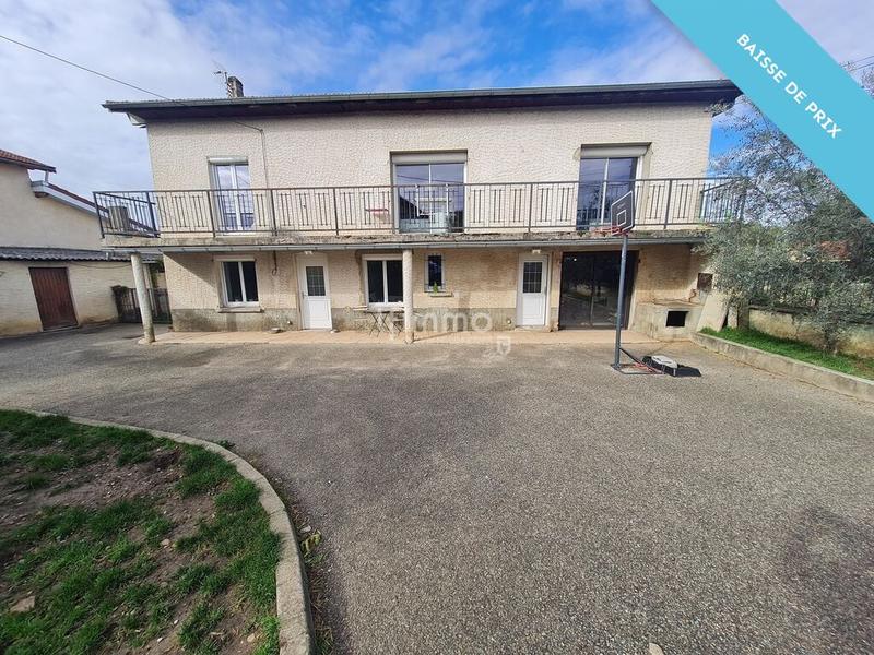 Maison - 212 m² - 9 pièces