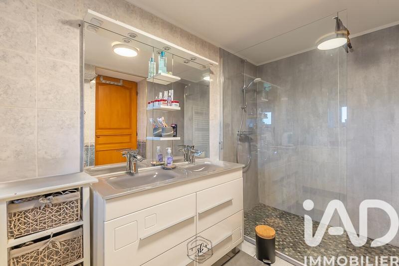 Maison - 168 m² - 7 pièces