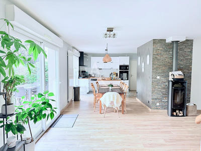 Maison - 160 m² - 6 pièces