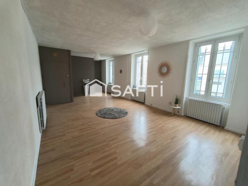 Maison - 230 m² - 10 pièces