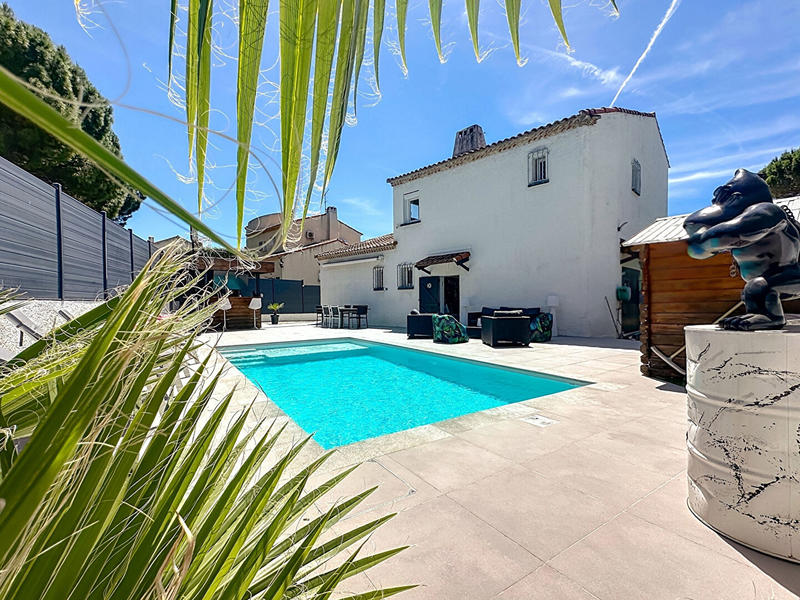 Maison - 121 m² - 5 pièces