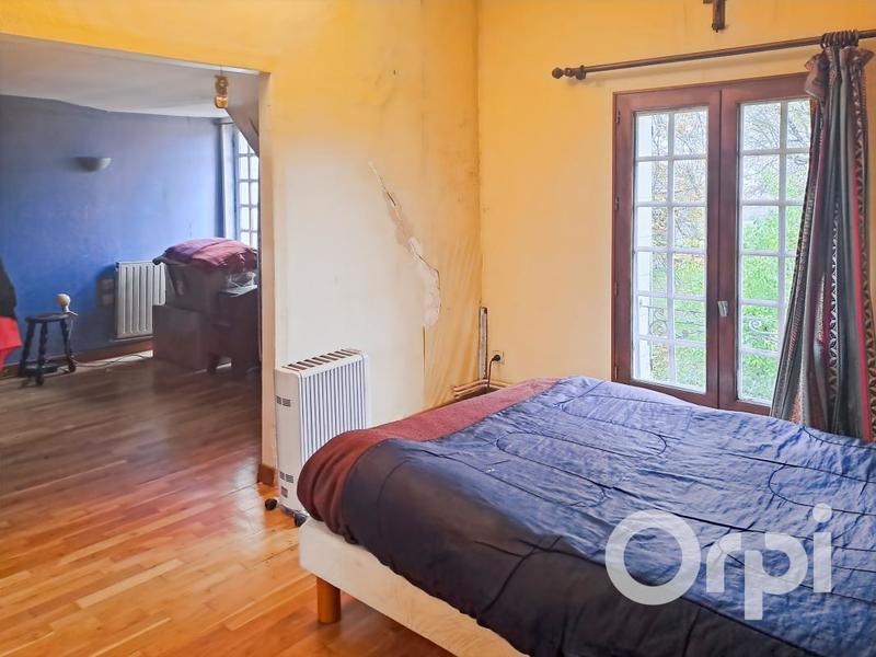 Propriété - 181 m² - 6 pièces