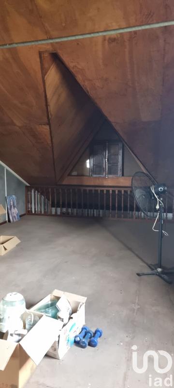 Maison - 330 m² - 10 pièces