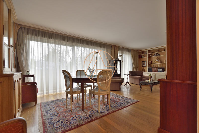 Appartement - 100 m² - 4 pièces