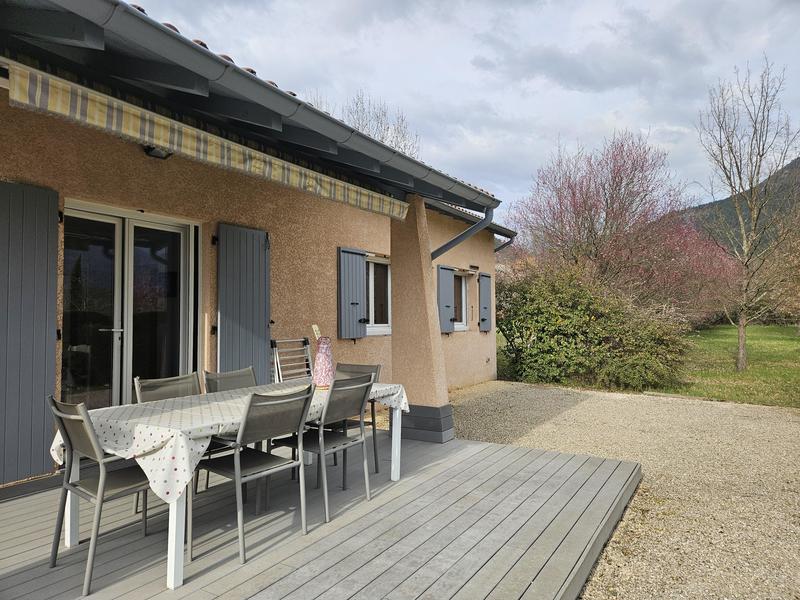 Maison - 98 m² - 5 pièces