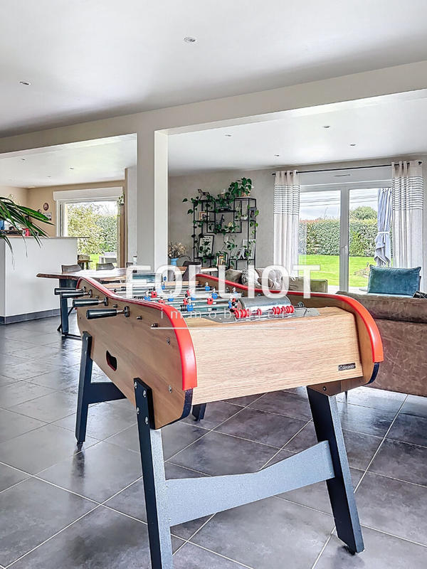 Maison - 171 m² - 7 pièces