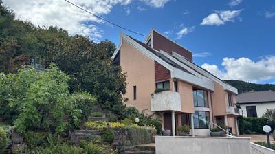 Maison - 299 m² - 10 pièces