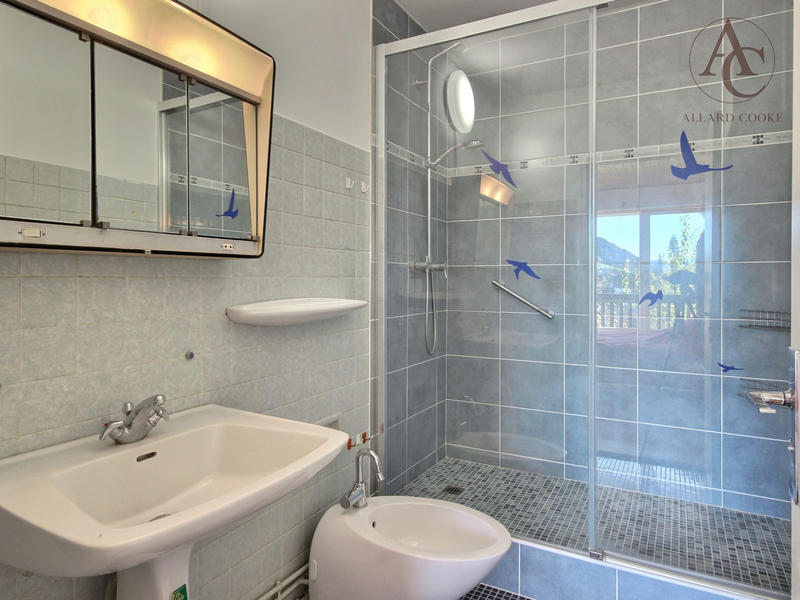 Appartement - 60 m² - 2 pièces