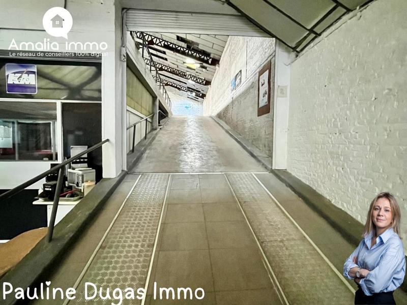 Local commercial - 1 085 m² - 3 pièces