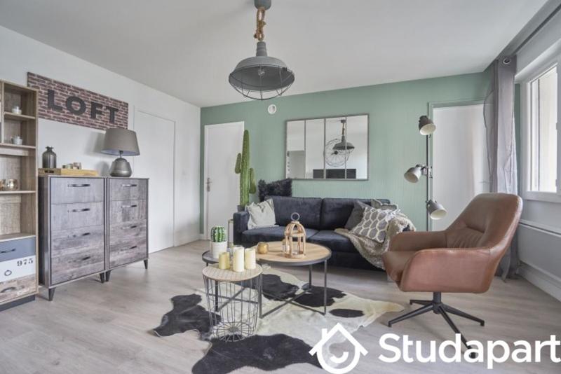 Chambre - 10 m² - 1 pièce