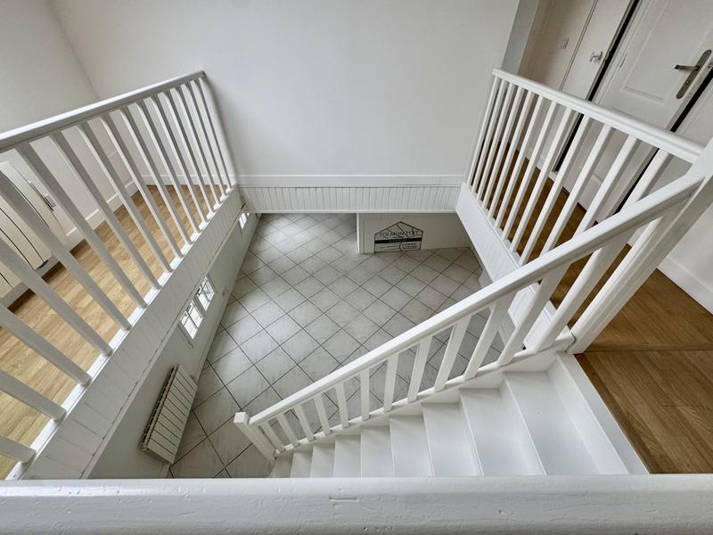 Appartement - 82 m² - 3 pièces