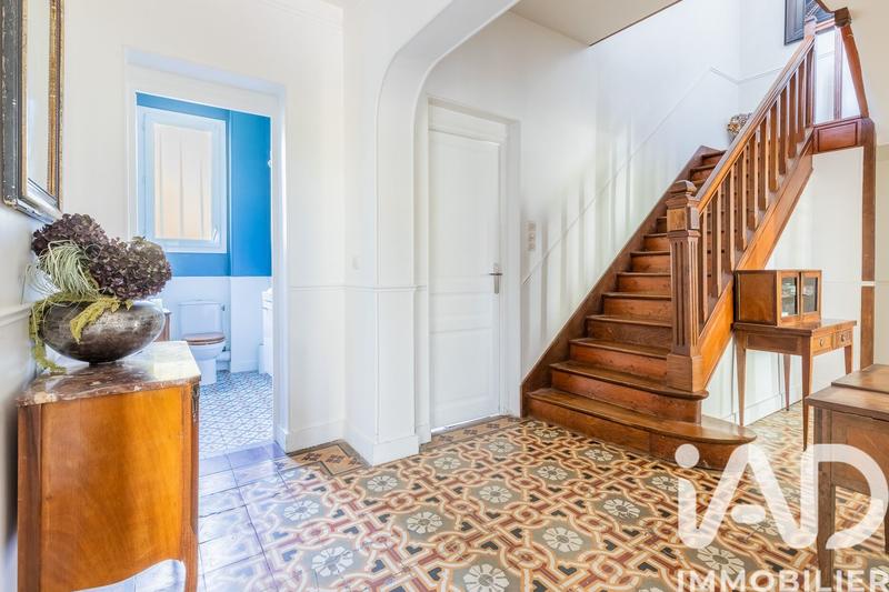 Maison - 176 m² - 7 pièces