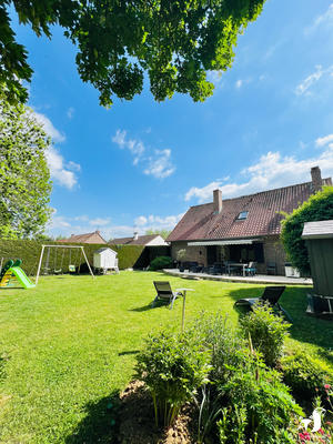 Maison - 140 m² - 9 pièces