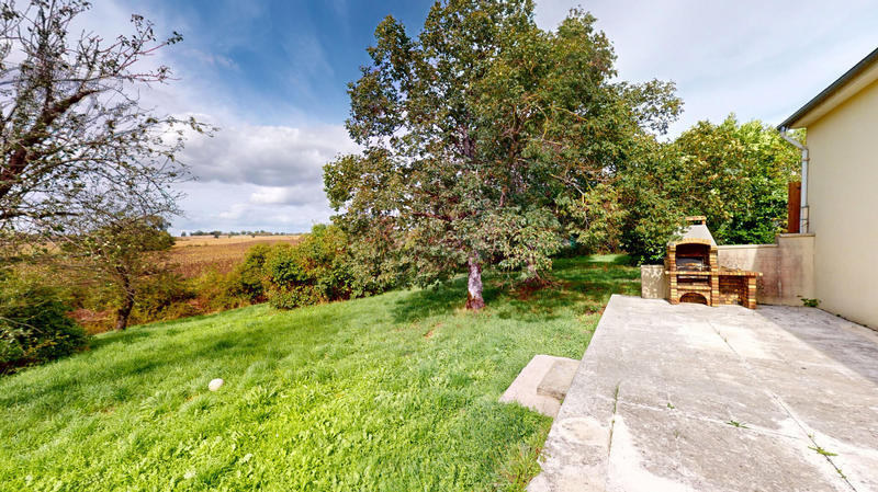 Maison - 104 m² - 6 pièces