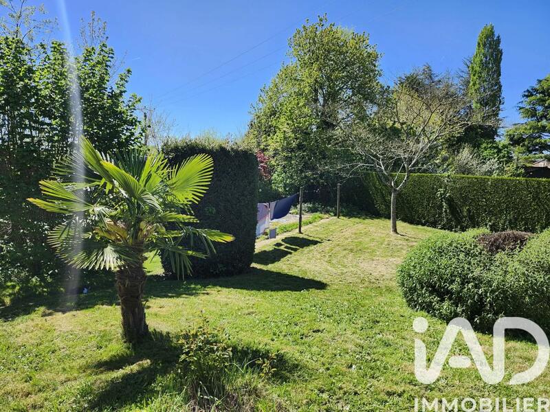 Maison - 149 m² - 8 pièces