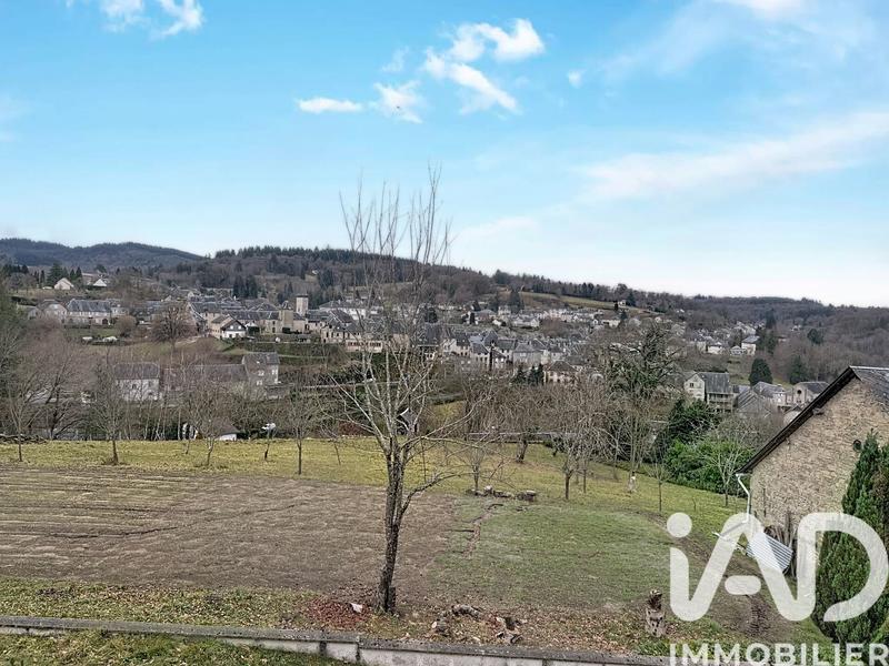 Maison - 180 m² - 6 pièces