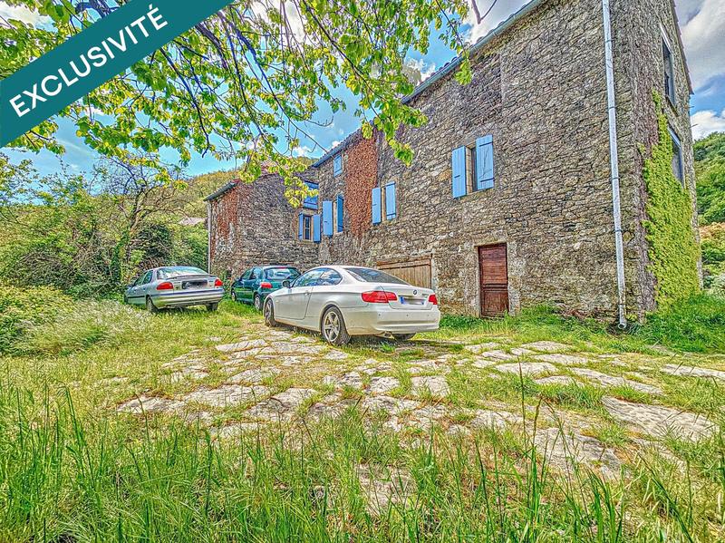 Propriété - 249 m² - 8 pièces