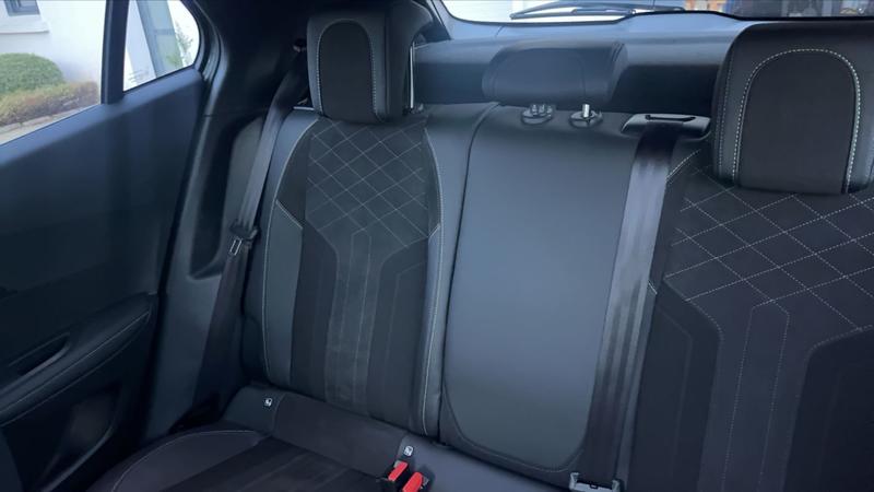 Peugeot 2008 1.2 Puretech 130 Eat8 Gt Pack