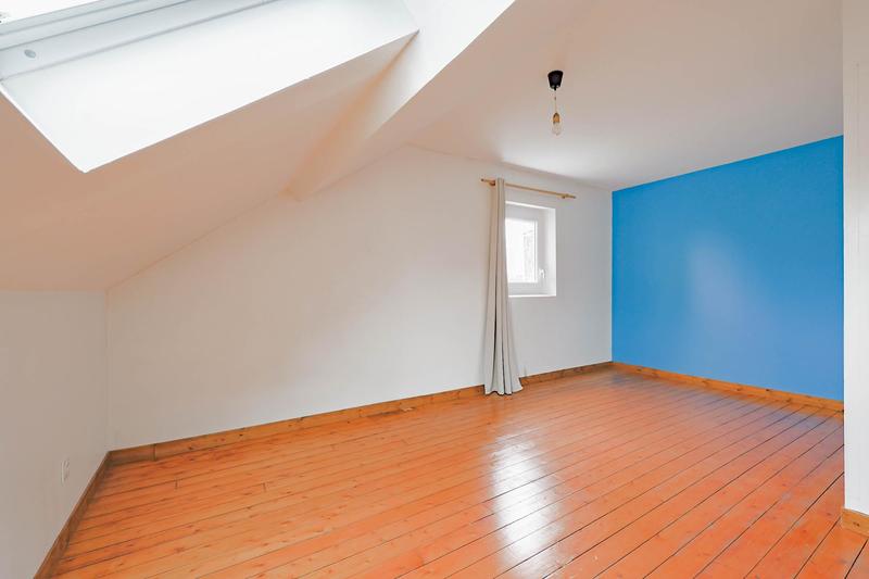 Maison - 102 m² - 6 pièces