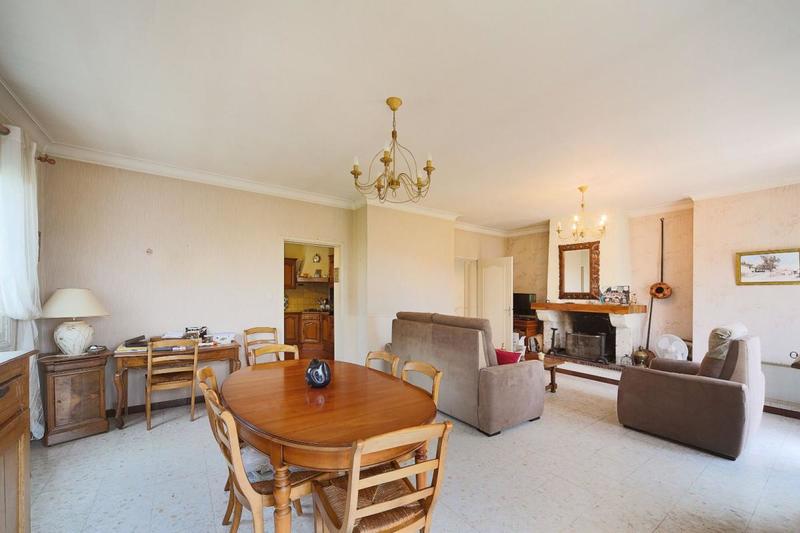 Maison - 98 m² - 5 pièces