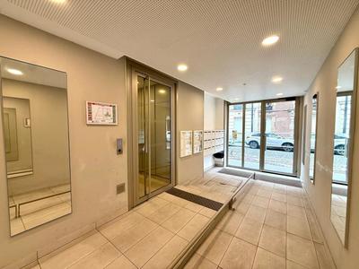 Studio - 30 m² - 1 pièce