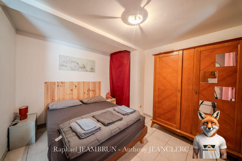 Maison - 346 m² - 15 pièces