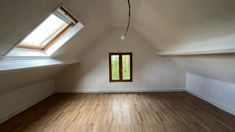 Grange - 130 m² - 4 pièces