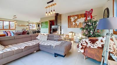 Maison - 161 m² - 6 pièces