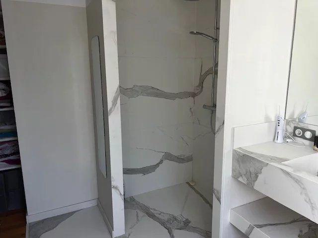 Appartement - 215 m² - 6 pièces