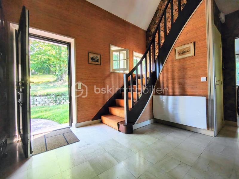 Maison - 171 m² - 7 pièces