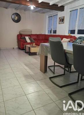 Maison - 92 m² - 6 pièces