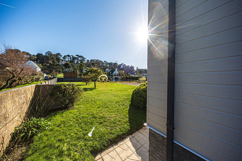 Maison - 105 m² - 6 pièces