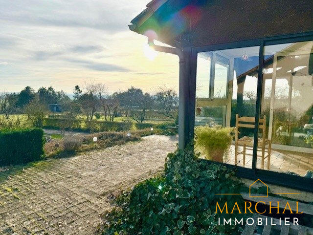 Maison traditionnelle - 200 m² - 8 pièces