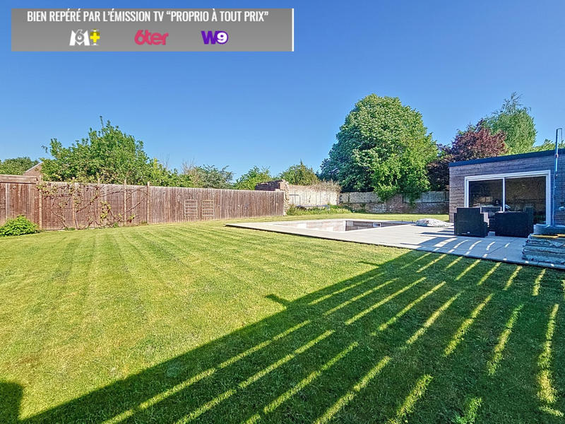 Maison - 250 m² - 9 pièces