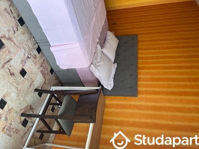 Chambre - 19 m² - 1 pièce