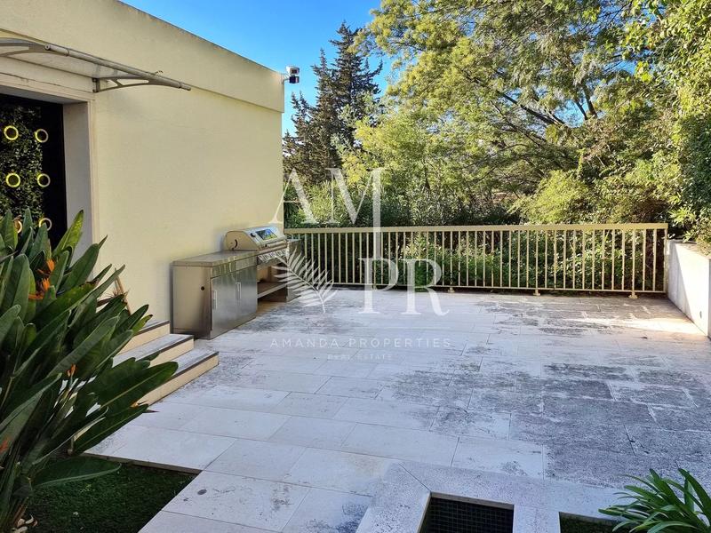 Appartement - 285 m² - 8 pièces