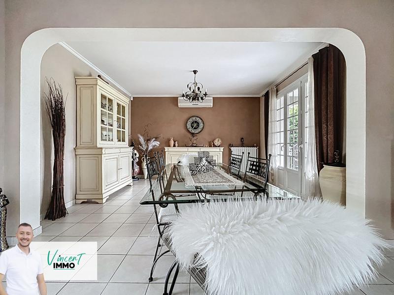 Maison ancienne - 223 m² - 14 pièces