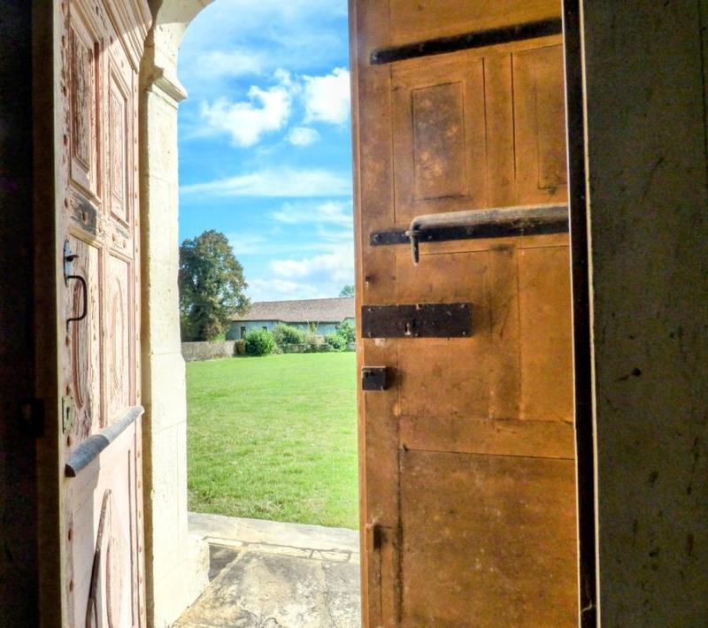 Château - 3 000 m² - 30 pièces