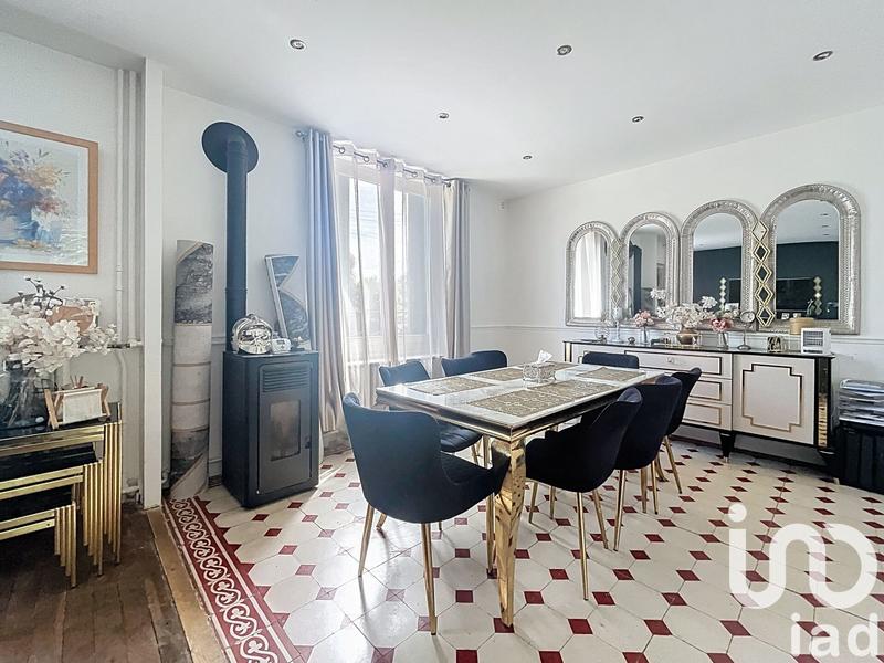 Maison - 90 m² - 5 pièces