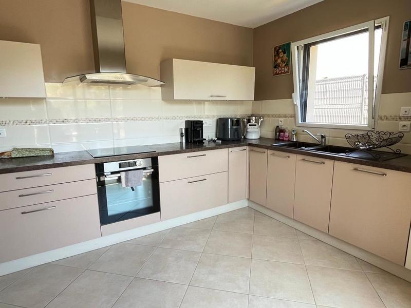 Maison - 198 m² - 7 pièces