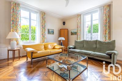 Appartement - 166 m² - 5 pièces