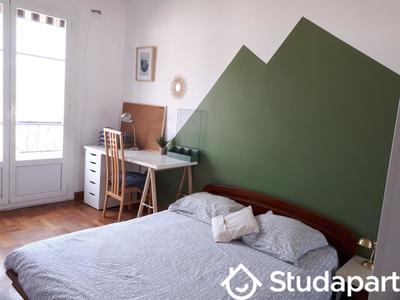 Chambre - 12 m² - 1 pièce