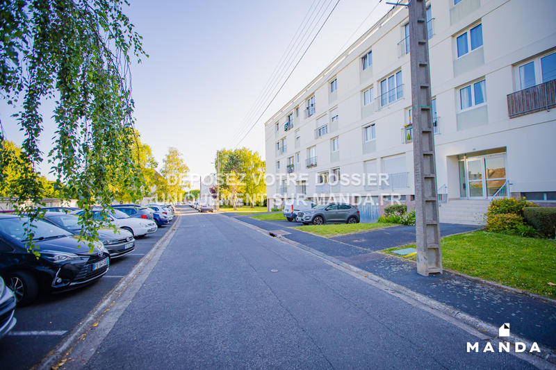 Chambre - 10 m² - 5 pièces